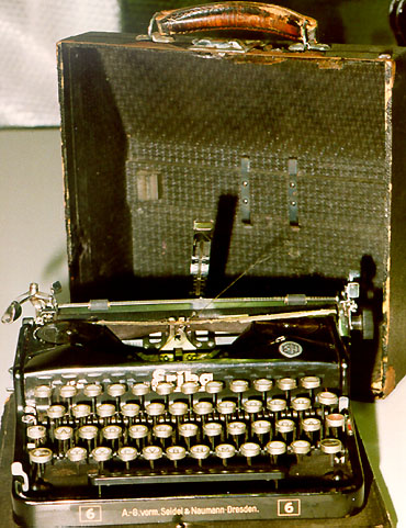 A. Baaders skrivemaskine